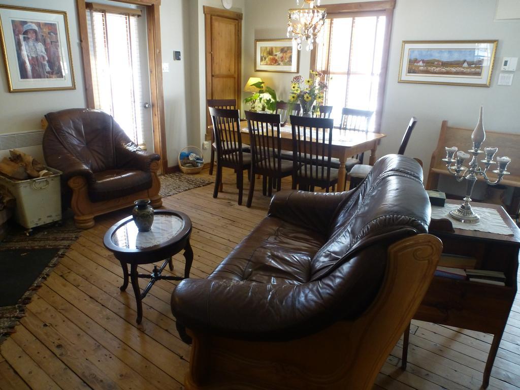 B&B Les Deux Pignons Petit-Saguenay Exterior photo